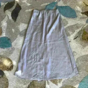 NWOT Abercrombie & Fitch light gray, silky feel, midi skirt;size XS
